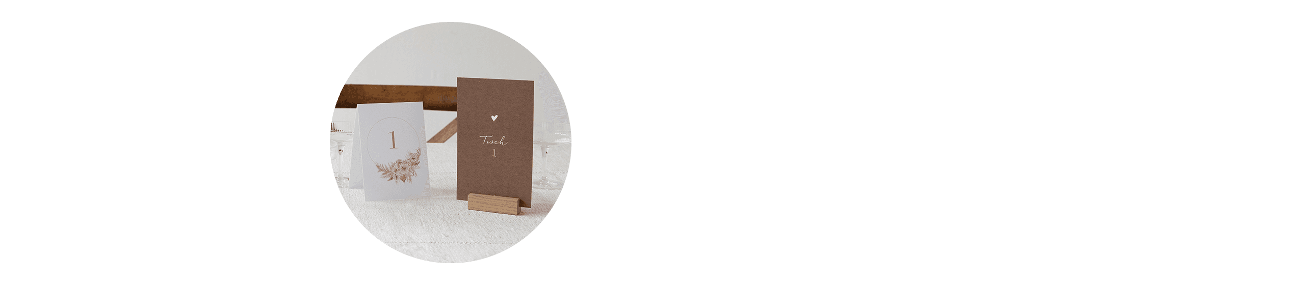 Drei verschiedene Tischnummer-Formate und -Designs