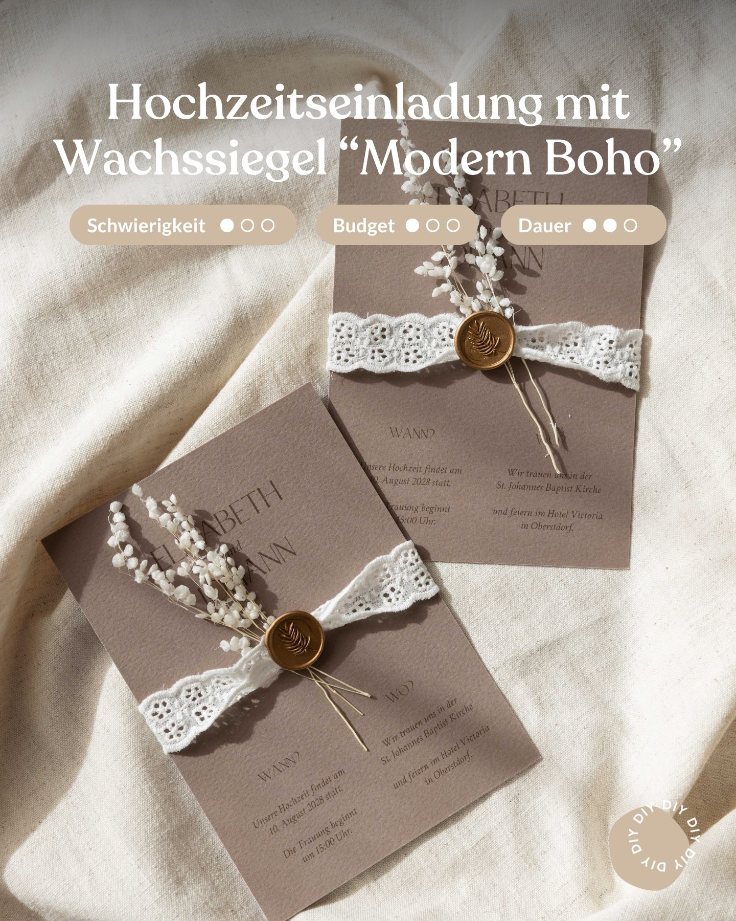 2 Hochzeitseinladungen mit Spitze, Trockenblumen und Wachssiegel verziert